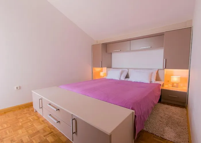 Holiday House Danka Feriehus *